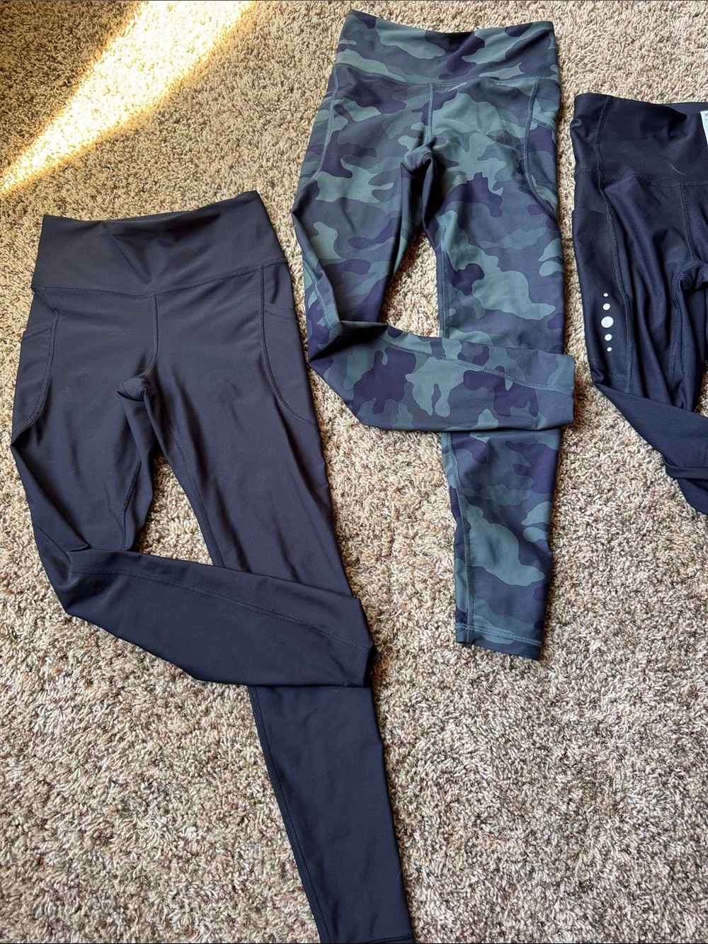 Old Navy Black and Green Camo High-Rise Leggings Set